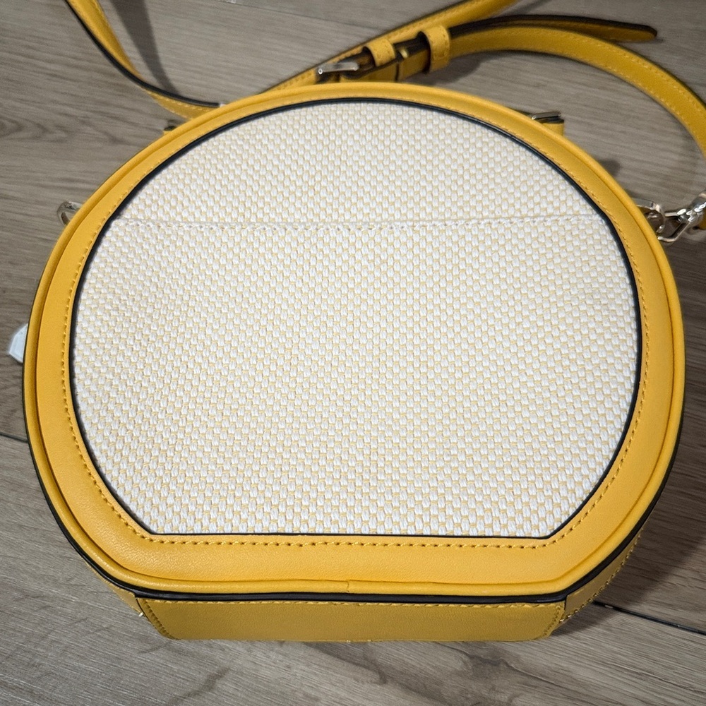 Kate Spade traveler canteen crossbody bag - Picture 2 of 8